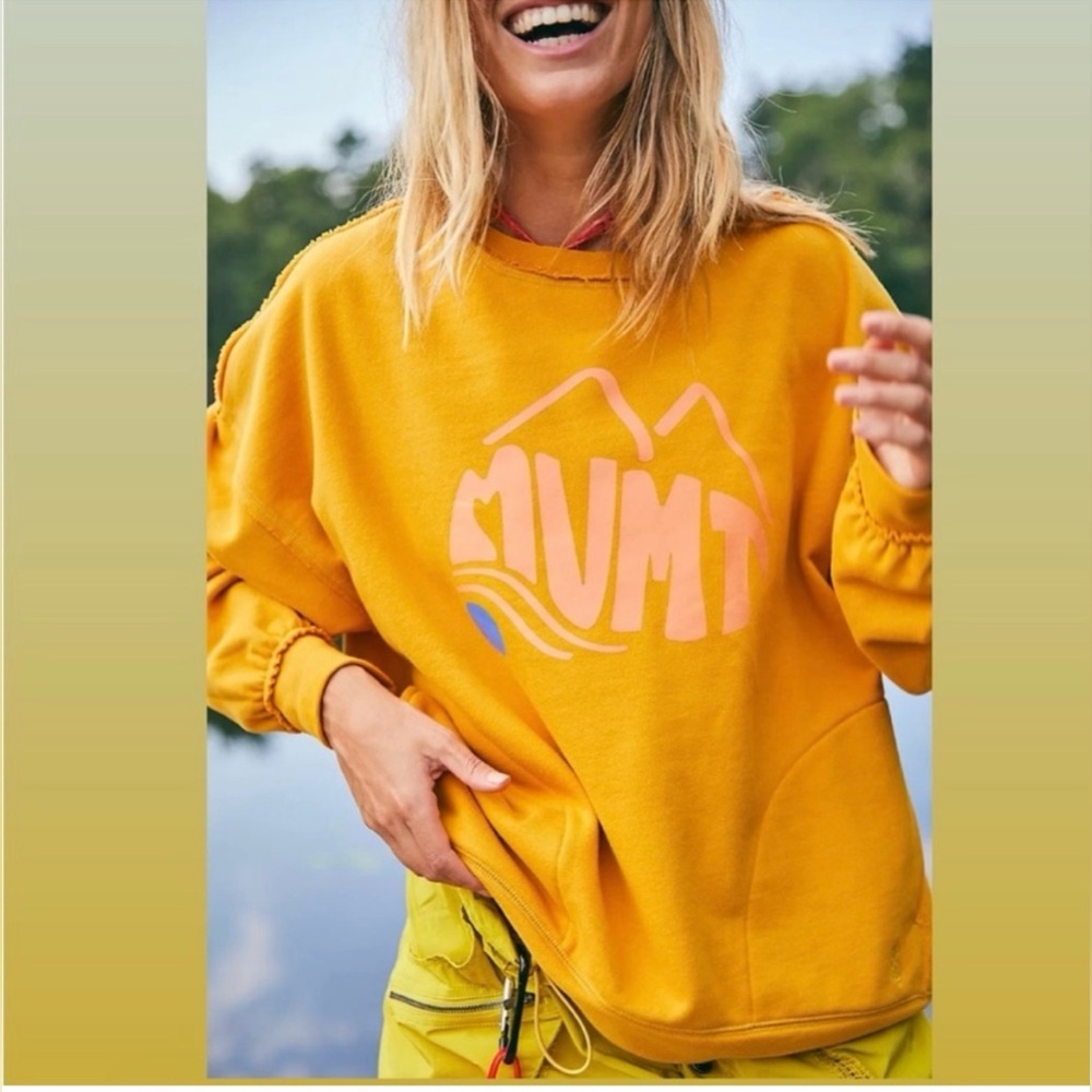 Free People Movement Logo Crewneck Sweatshirt Oversized Small Mustard Yellow